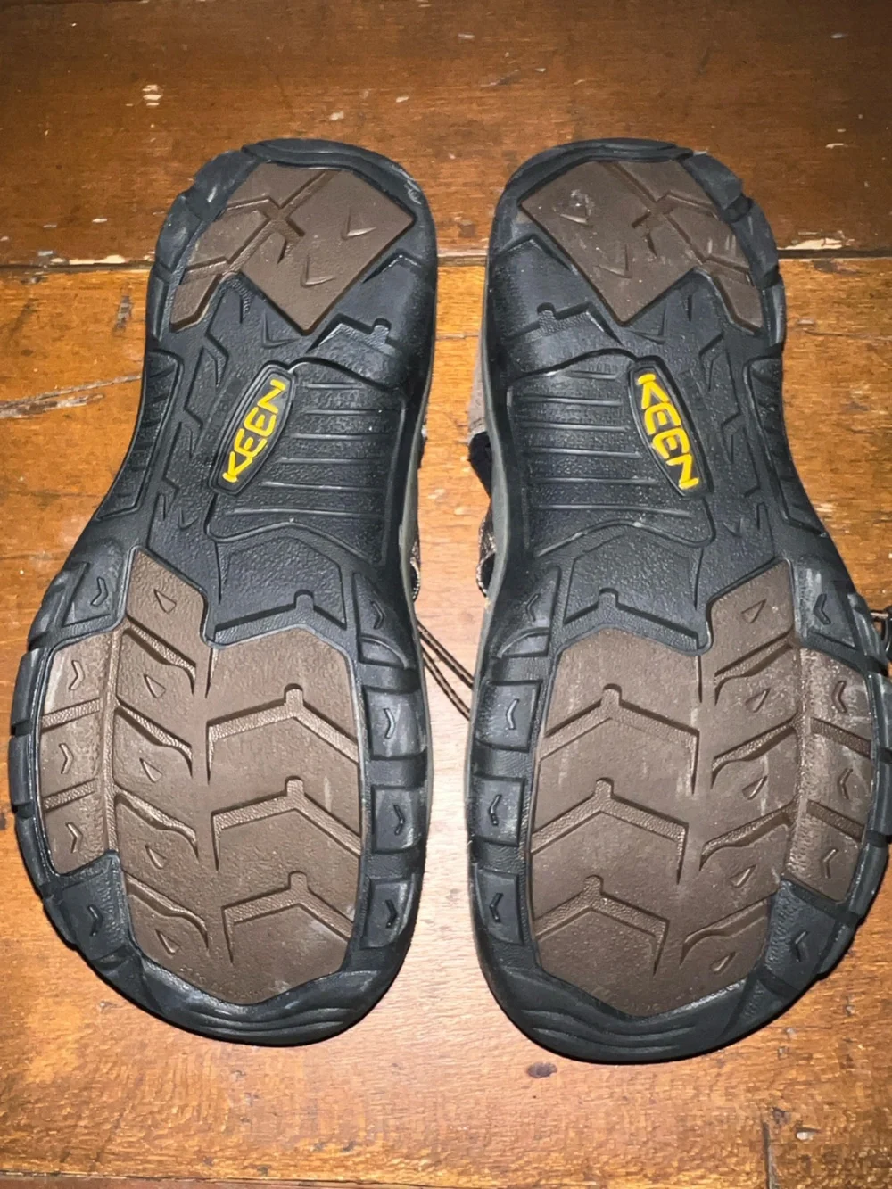 Keen Sandals Big boy sz 5 Eu 38 Brown Camo Newport H2 waterproof
